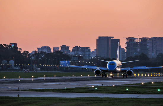 Aeroparque - Foto de_ Marcos Ferreira (CC BY-SA)