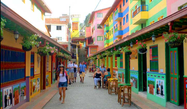 como-chegar-guatape-colombia