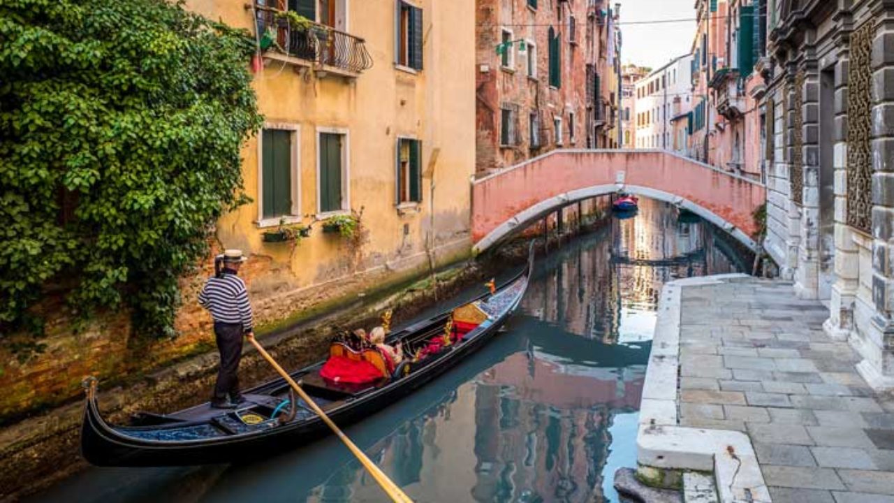 Passeio de gôndola em Veneza: preços, dicas e advertências - Abrace o Mundo