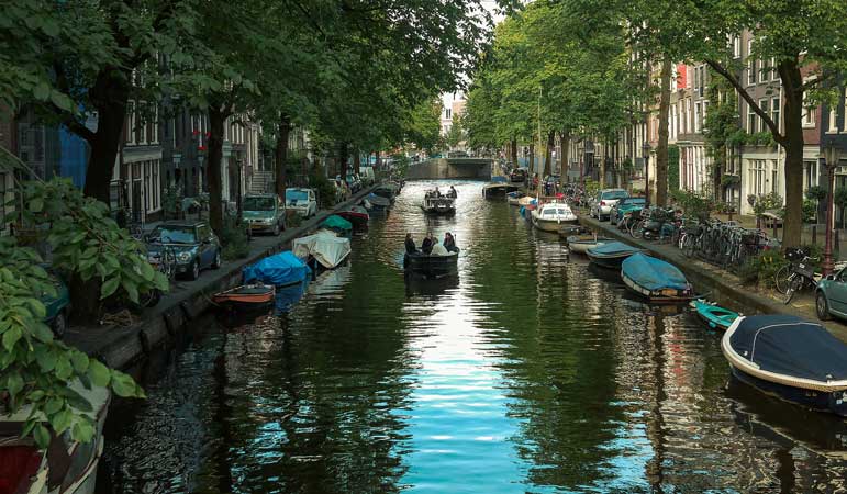 bairros para hospedar em amsterdam