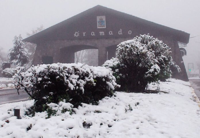 gramado neve